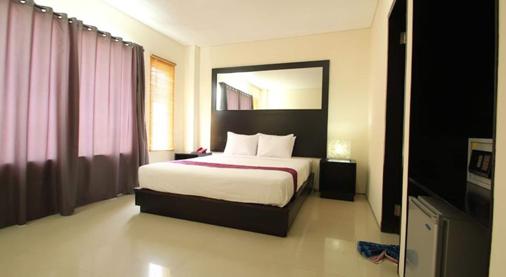 Airport Kuta Hotel And Residences Tuban  Exterior photo