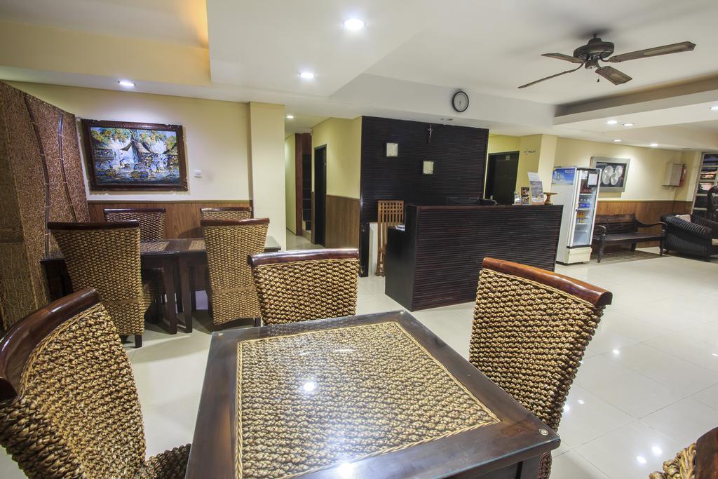 Airport Kuta Hotel And Residences Tuban  Exterior photo